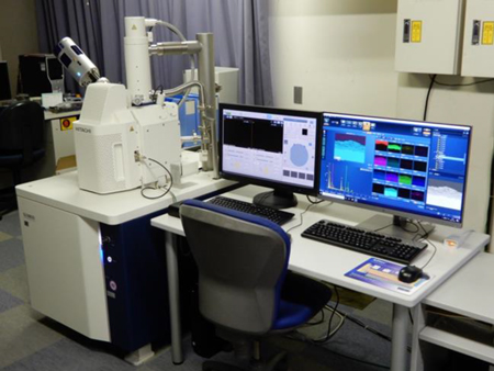 エネルギー分散型X線検出器付 走査電子顕微鏡（SEM-EDS）