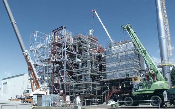 4. 建設　プロジェクト成功のゴールに向けて、現地建設工事で関係者全員の思いが詰まったバトンを繋ぐ。
