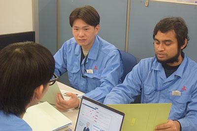 先輩社員の声