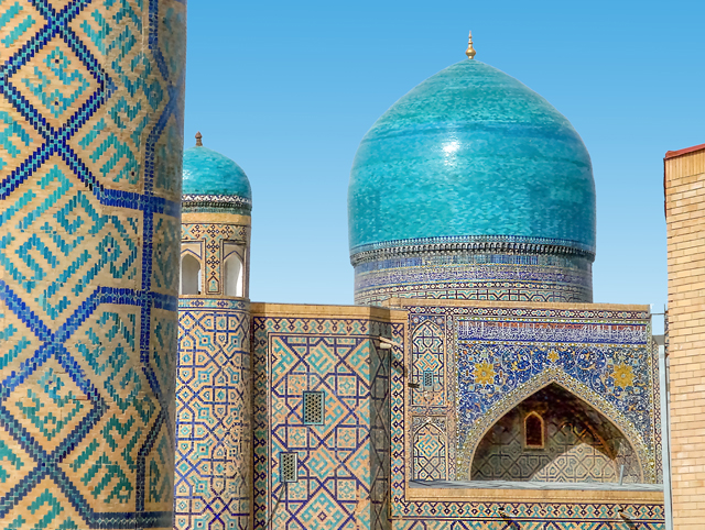 旅人を魅了し続ける中央アジアの要衝の一つ