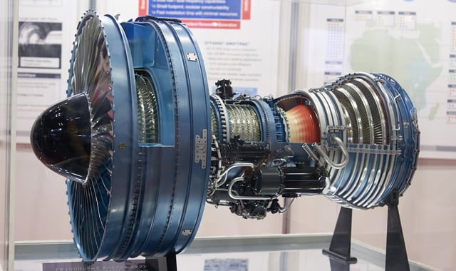 Model aircraft engine attracts visitors